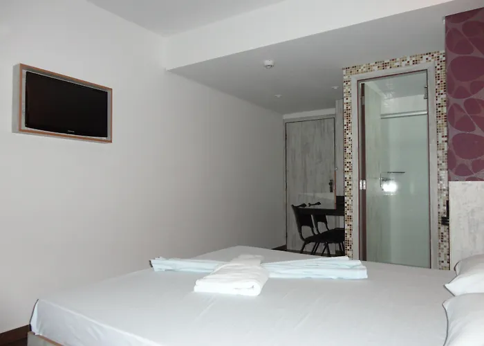 Calandre Hotel